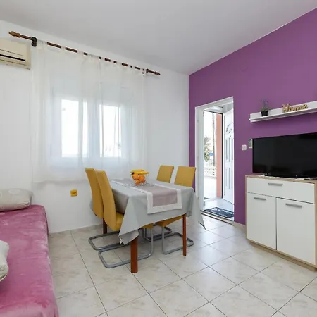 Pandula Apartamento Tkon