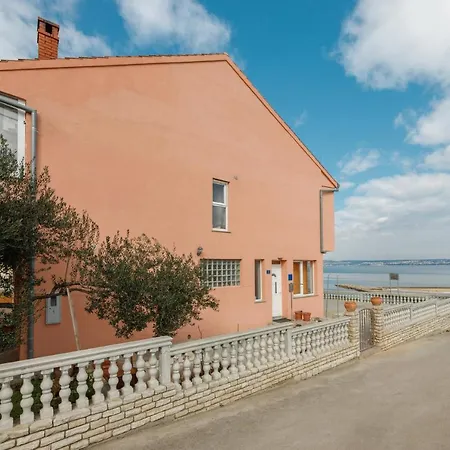 Pandula Apartamento Tkon