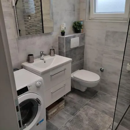 Apartment Pandula Tkon