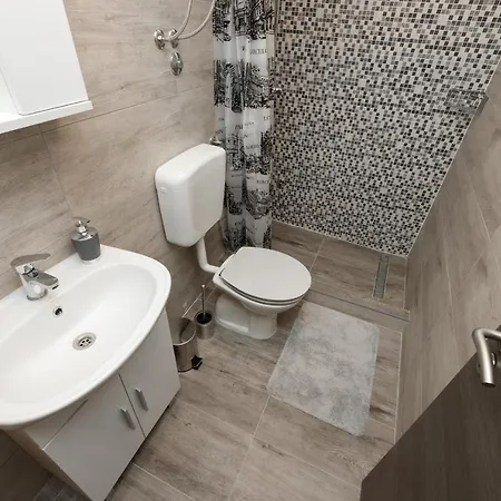 Pandula Apartment *