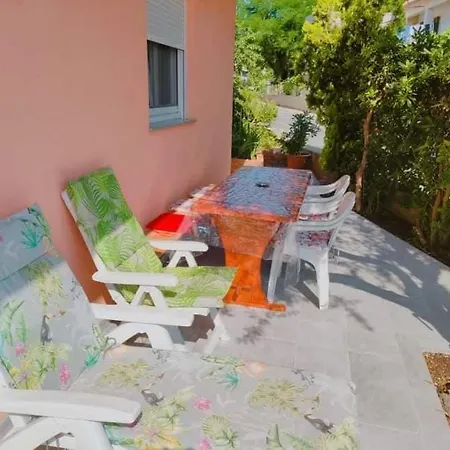 Pandula Appartement Tkon