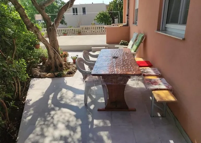 Pandula Apartment